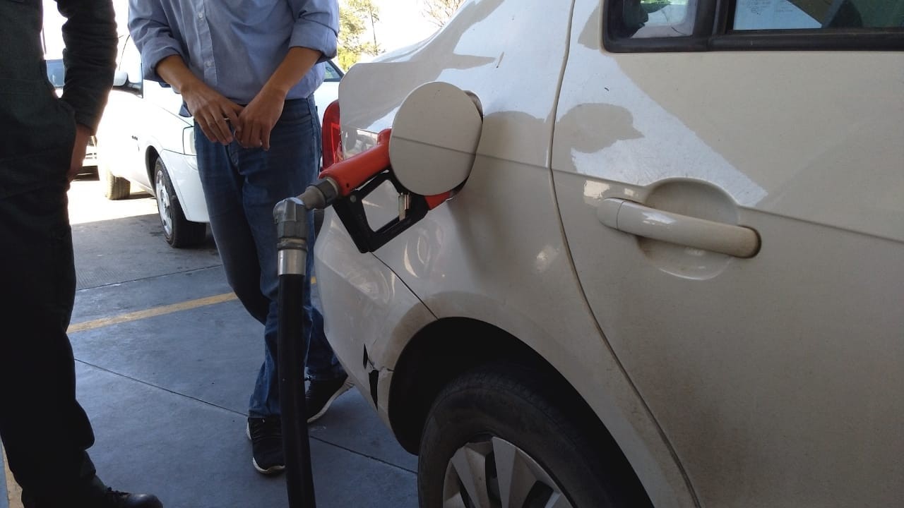 ‘Ventanean’ a Shell por vender la gasolina más cara