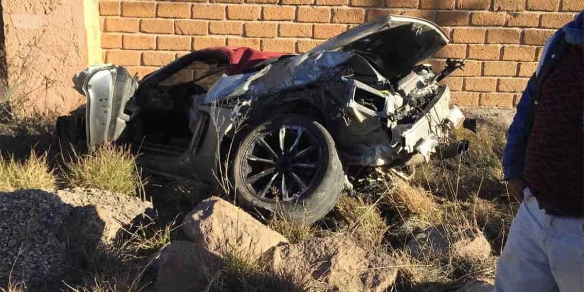 Javier Cortés sufre aparatoso accidente automovilístico