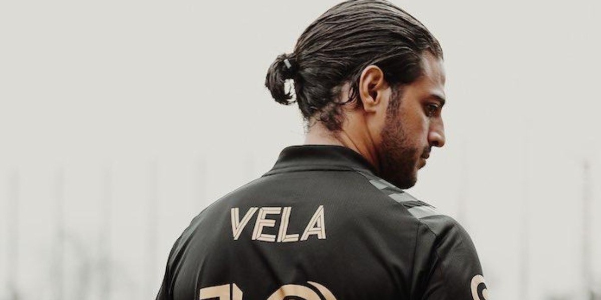 Vela, el mejor jugador de la actualidad: Ambriz