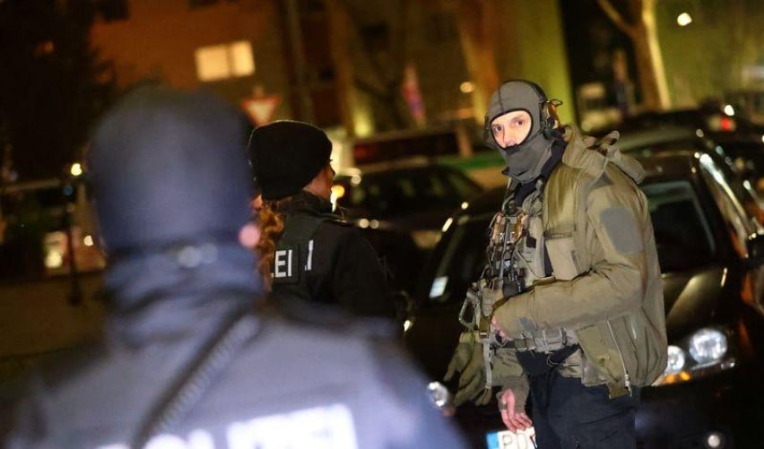 Hombre armado mata a 9 en bar de inmigrantes en Alemania