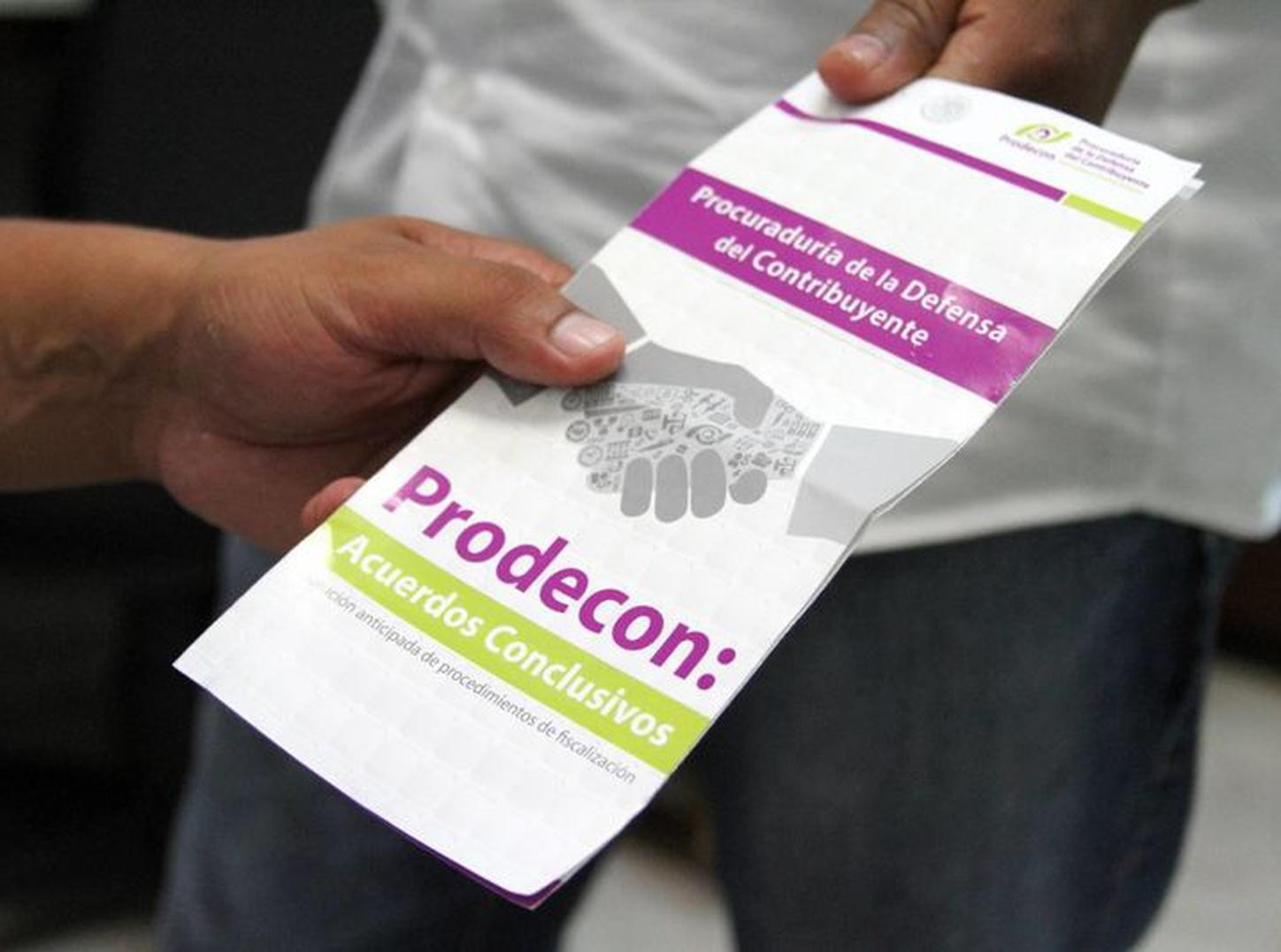 Invita Prodecon a contribuyentes a asesorarse