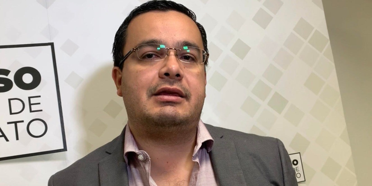 Ernesto Prieto asegura que regresará a la dirigencia de Morena; llama a la unidad