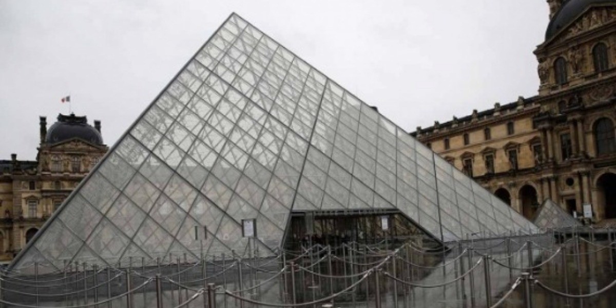 Permanece cerrado Museo de Louvre por miedo a contagios