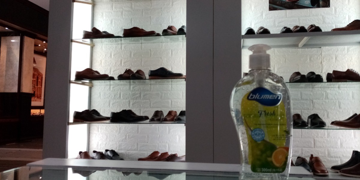 Colocan gel antibacterial en stands de Sapica por coronavirus