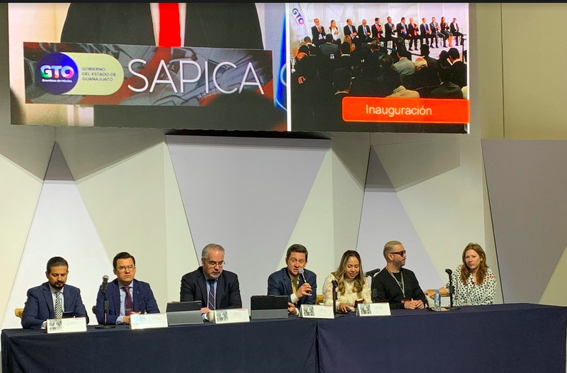 Visitan 922 compradores Sapica en primer día