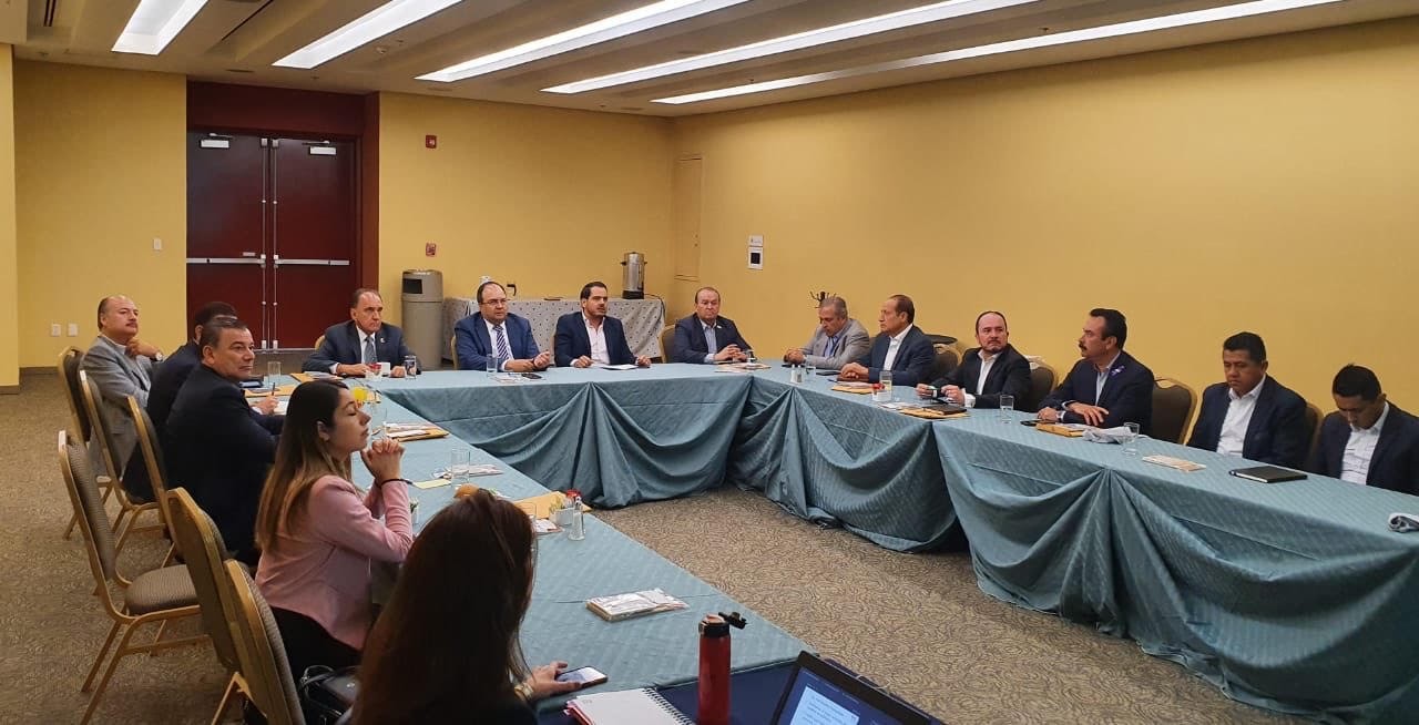 Empresarios piden redoblar esfuerzos contra el coronavirus