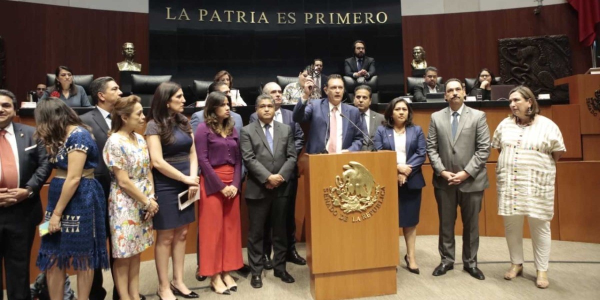 Halla PAN micrófonos en oficinas del Senado; denuncia espionaje