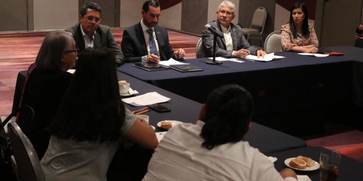 Refrenda estado apoyo a familiares de desaparecidos