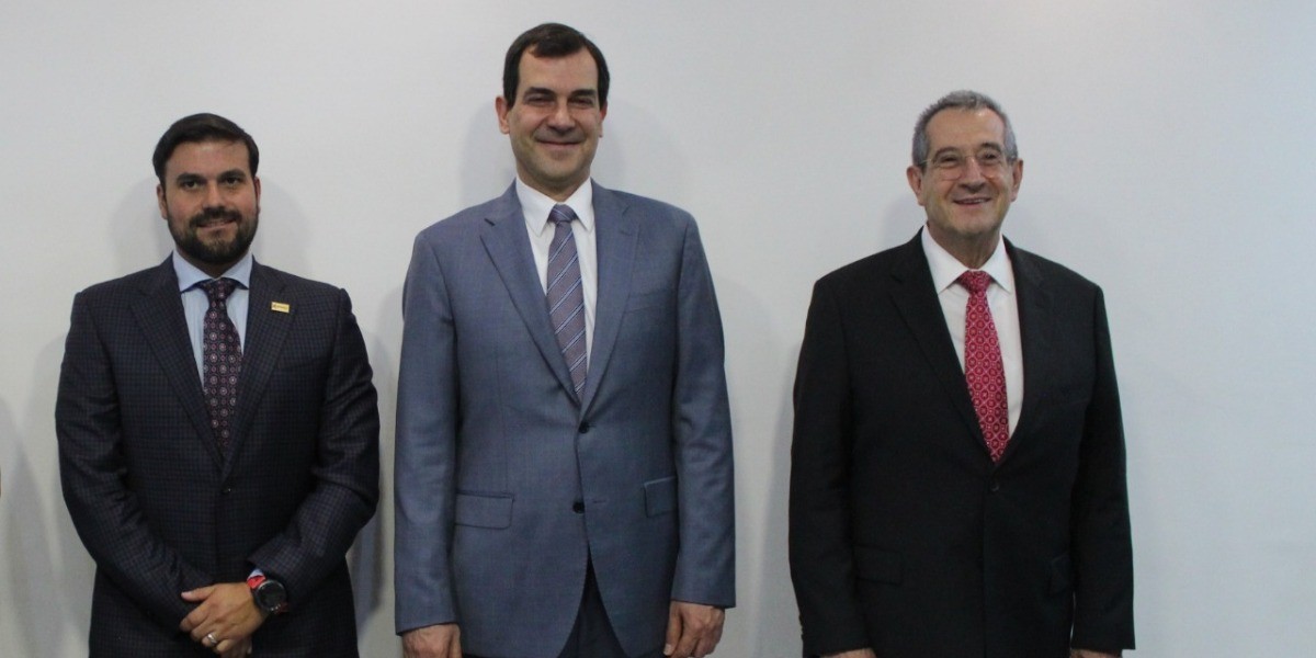 David Novoa es el nuevo presidente de Apimex