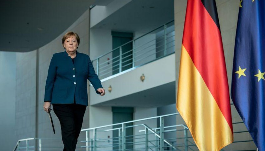 Merkel da negativo de coronavirus