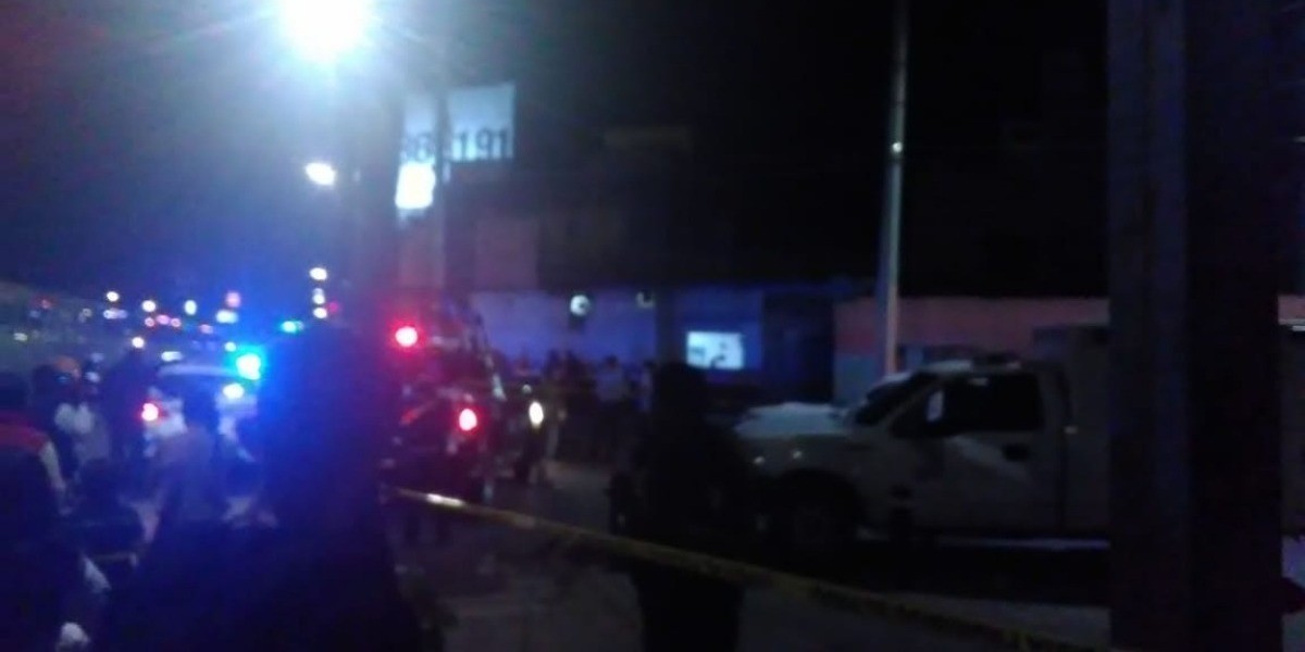 Matan a dos en ataque a taquerías de Celaya