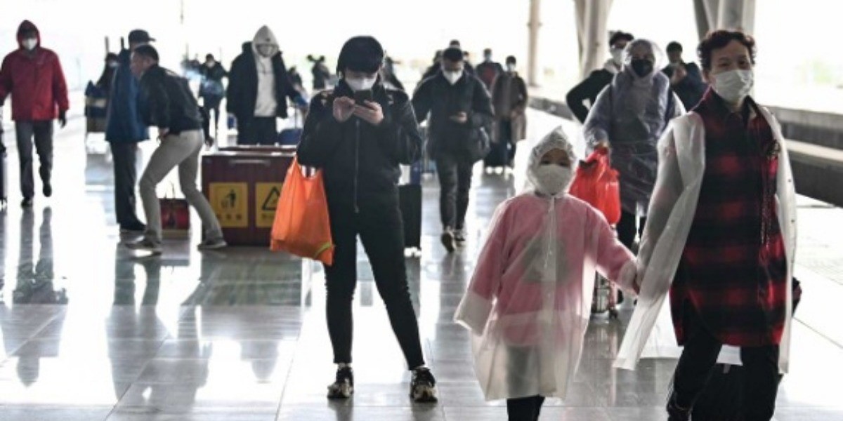 Llega el primer tren de pasajeros a Wuhan
