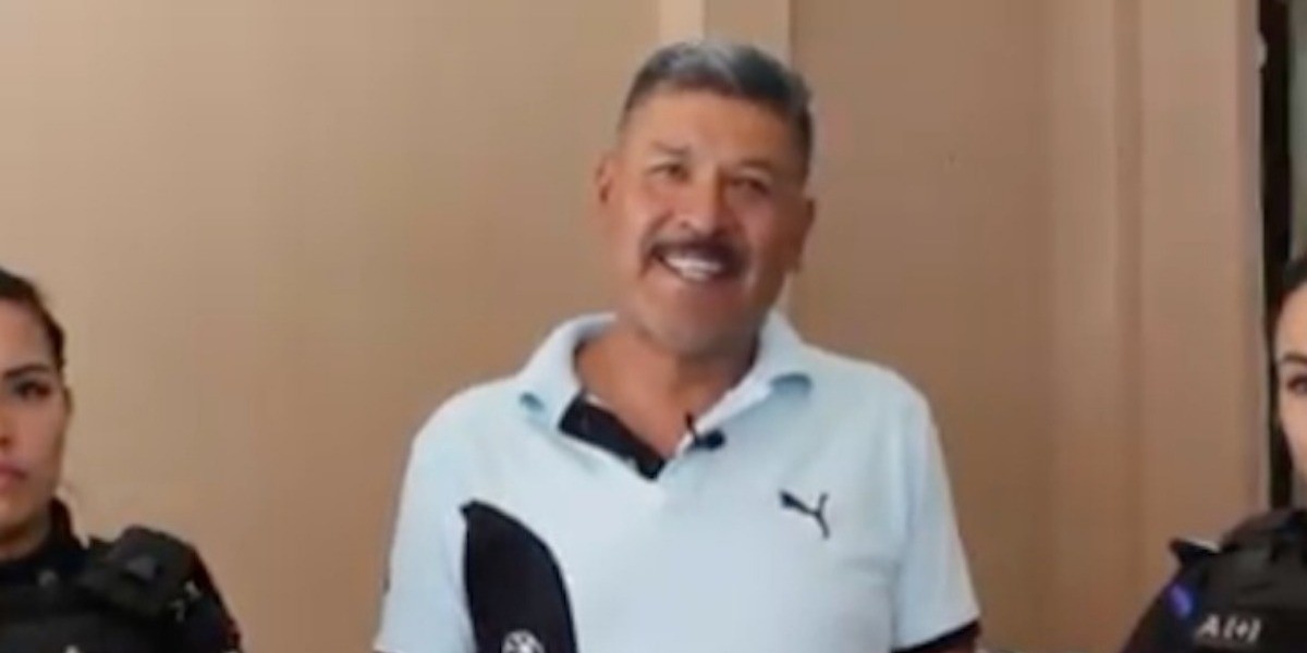 “Dos cervecitas“ causan confusión e investigación contra policías