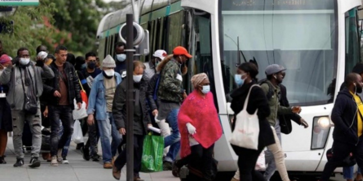 Abrirán comercios en Francia el 11 de mayo
