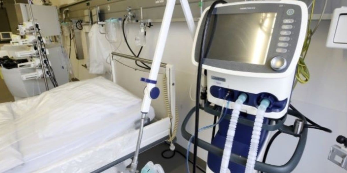 Compra IMSS ventiladores caros a hijo de Bartlett