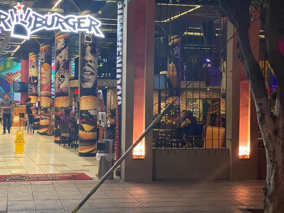 Aperciben a Rockstar Burger por venta en contingencia