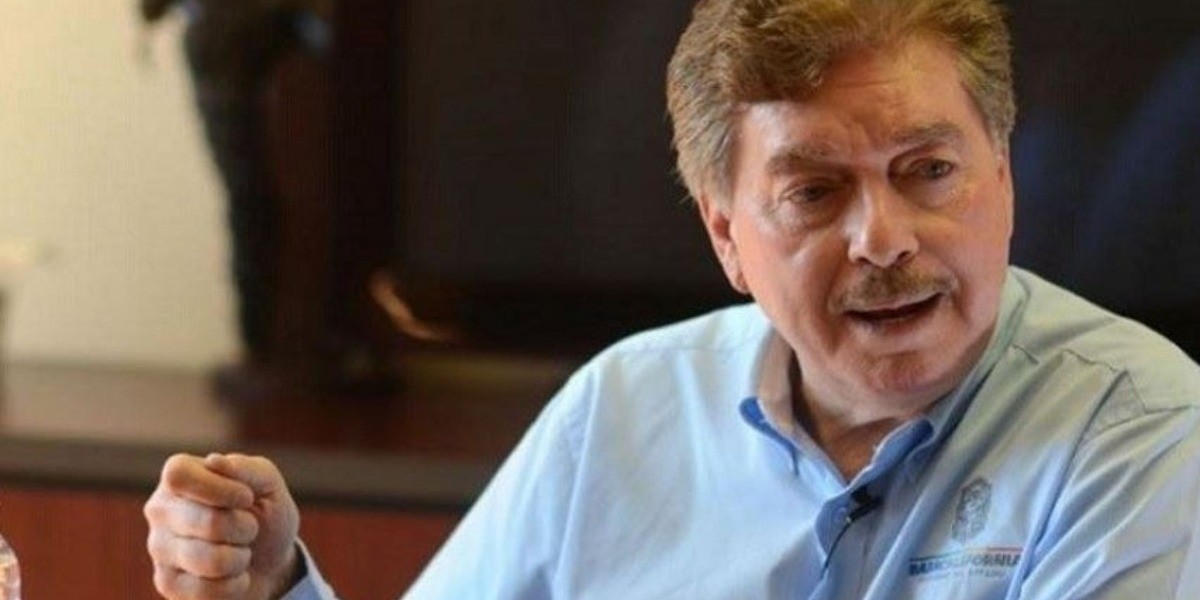 Catean casa de exgobernador de Baja California