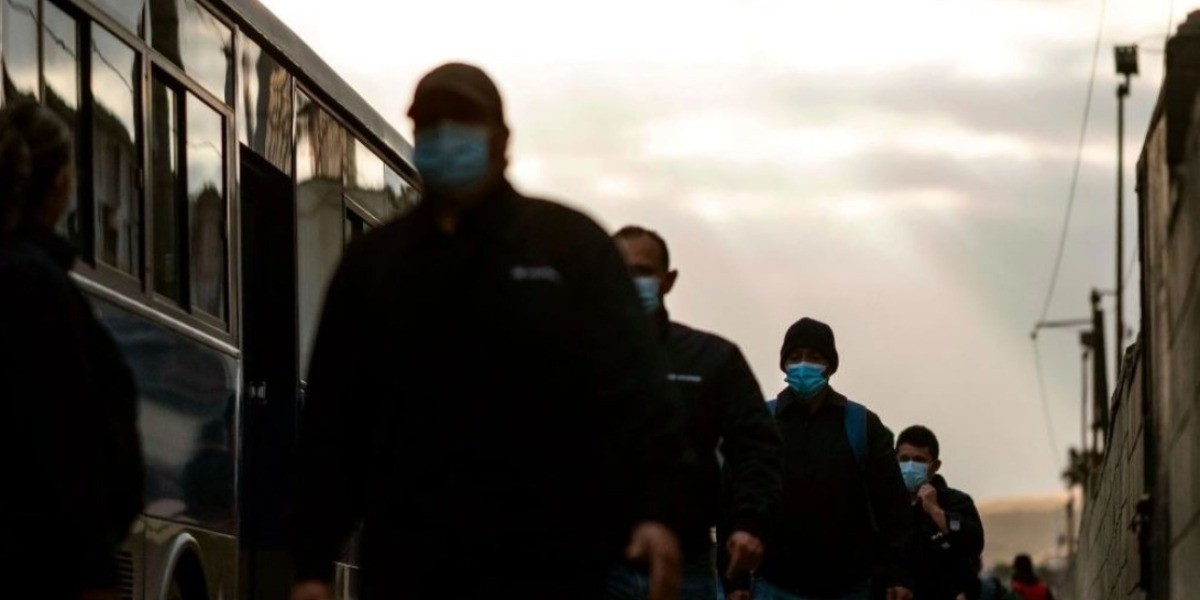 Migrantes, desamparados ante contagio de coronavirus