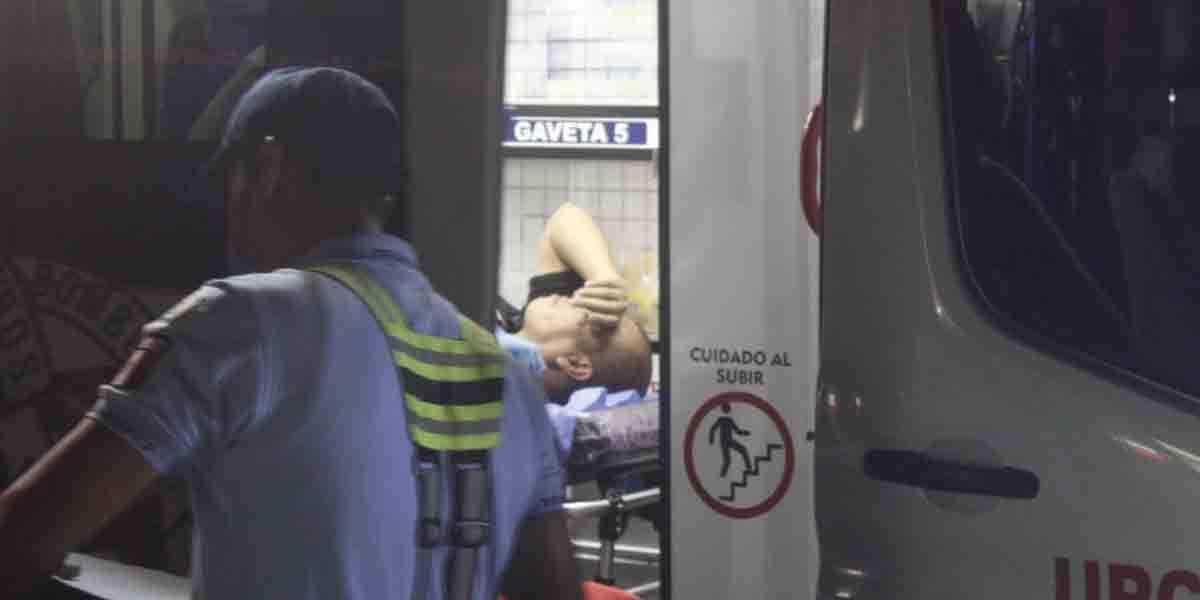 Atropella a tránsito para evitar alcoholímetro