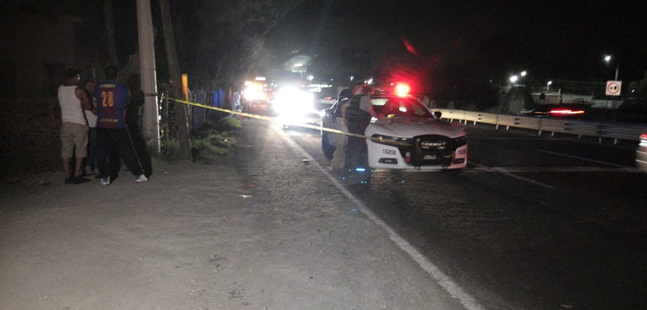 Atropella camión Unebus a peatón