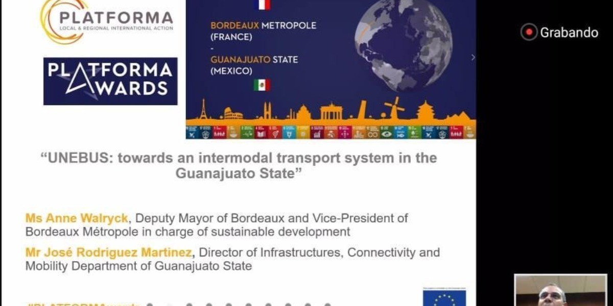 Otorgan a UNEBUS distinción como proyecto ejemplar de desarrollo sostenible