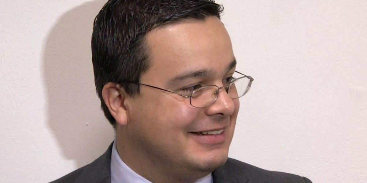 Regresa Ernesto Prieto a la dirigencia de Morena