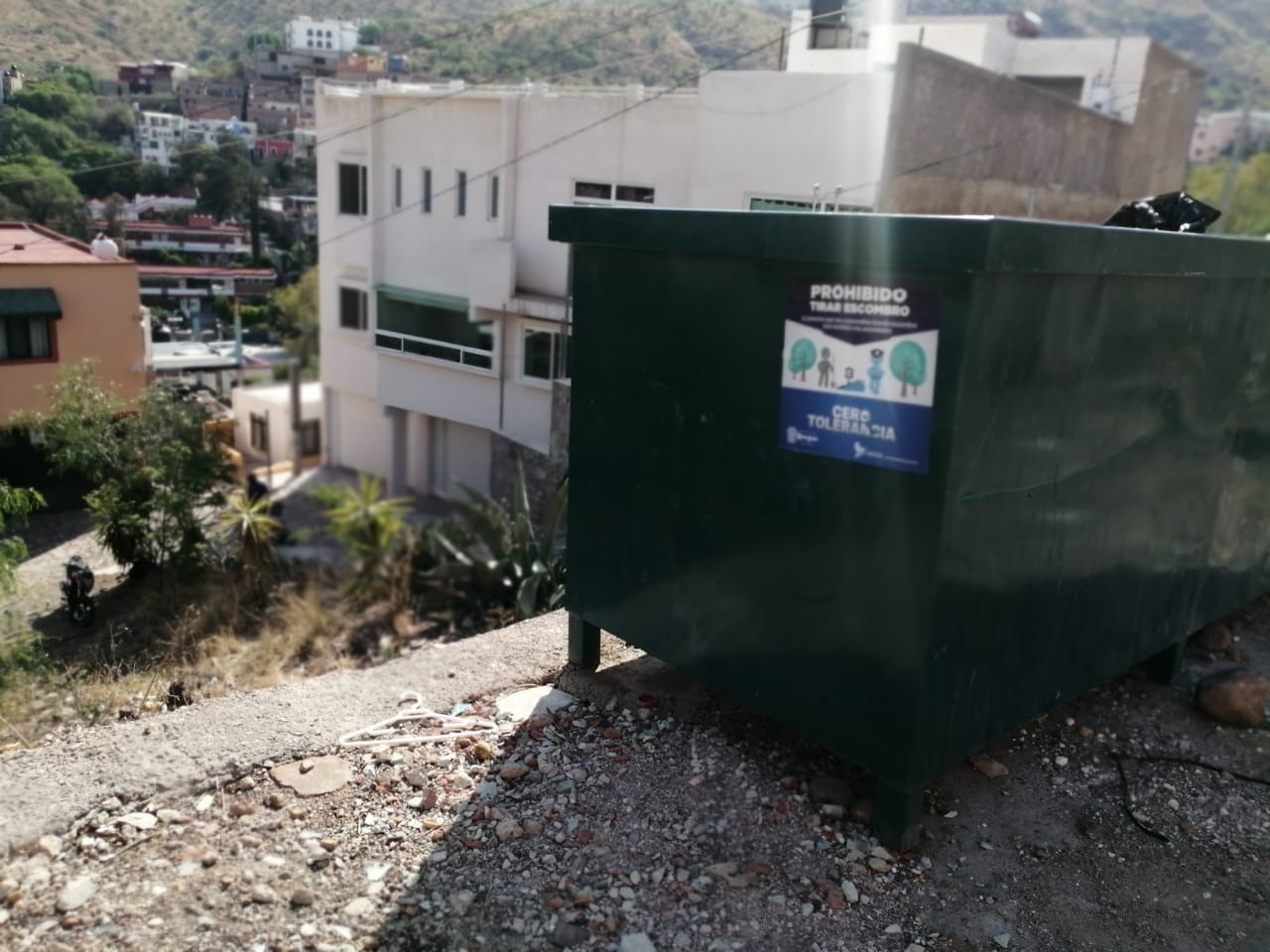 Arresto y multa a quien tire escombro en Guanajuato Capital