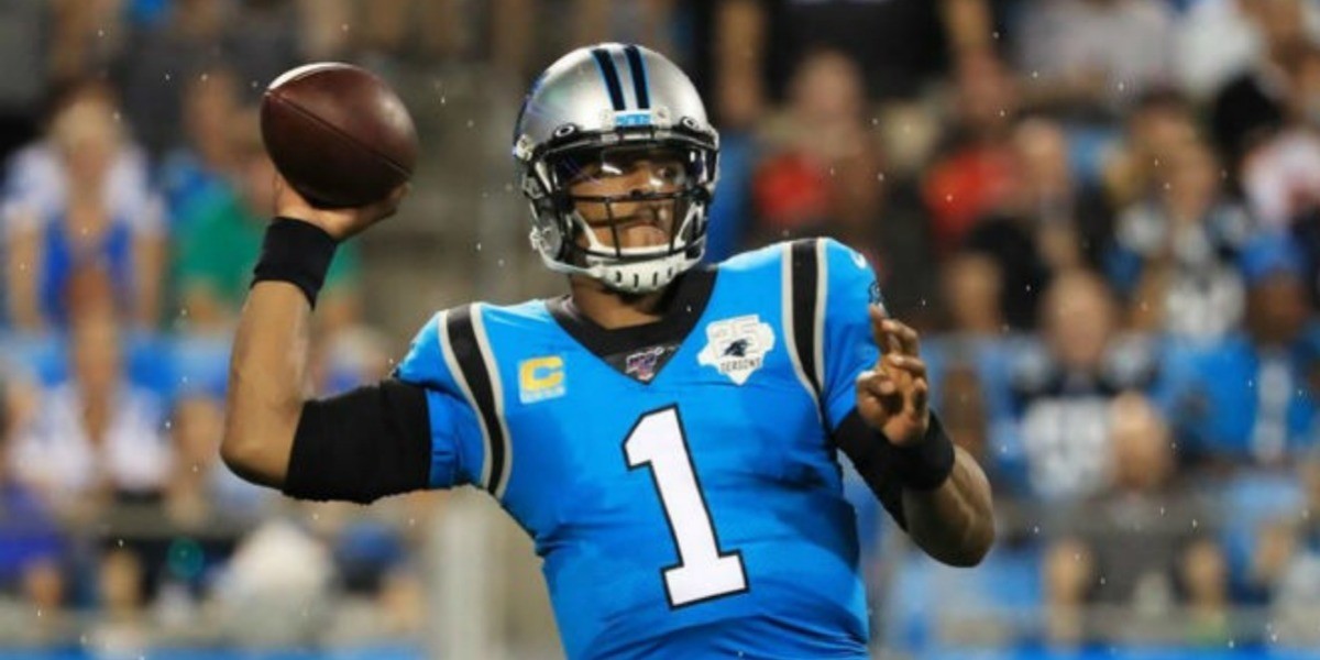 Cam Newton llega a Patriotas