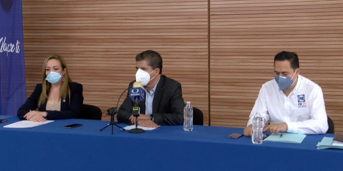 Critican panistas visita de AMLO a Estados Unidos