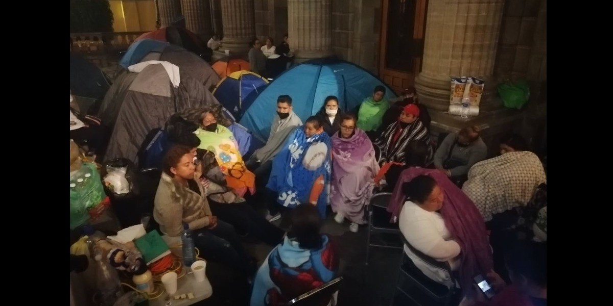 Se 'plantan' para exigir nuevo comisionado para la Búsqueda de Personas