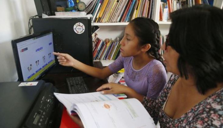 Educación a distancia, un ‘reto’ que afecta a niños y maestros