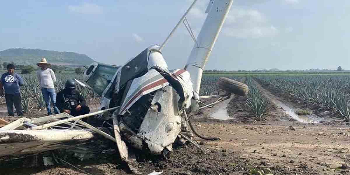 Se desploma avioneta en Romita