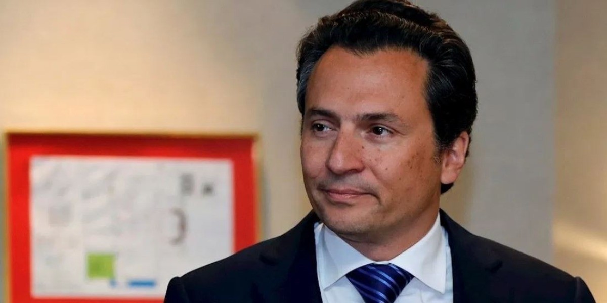 Vinculan a proceso a Emilio Lozoya; seguirá en hospital privado con brazalete