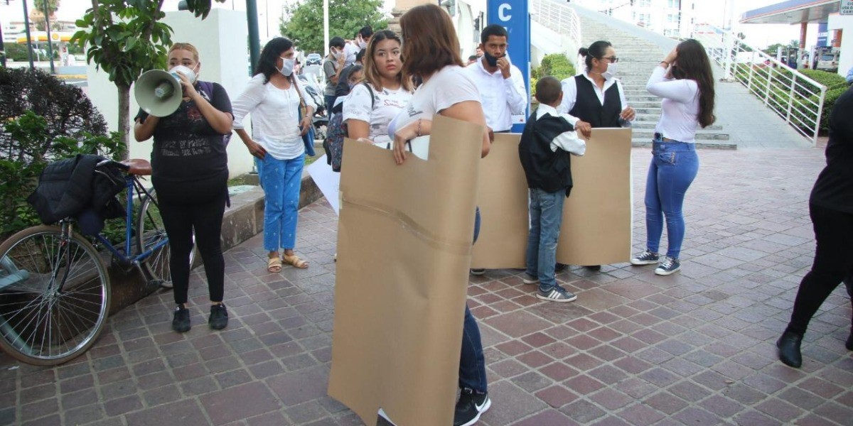 Organizadores de eventos exigen que los dejen trabajar