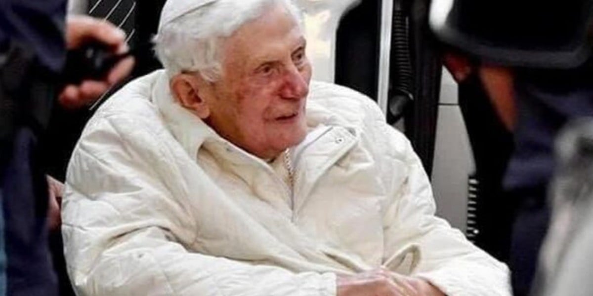 Papa emérito Benedicto XVI, grave de salud