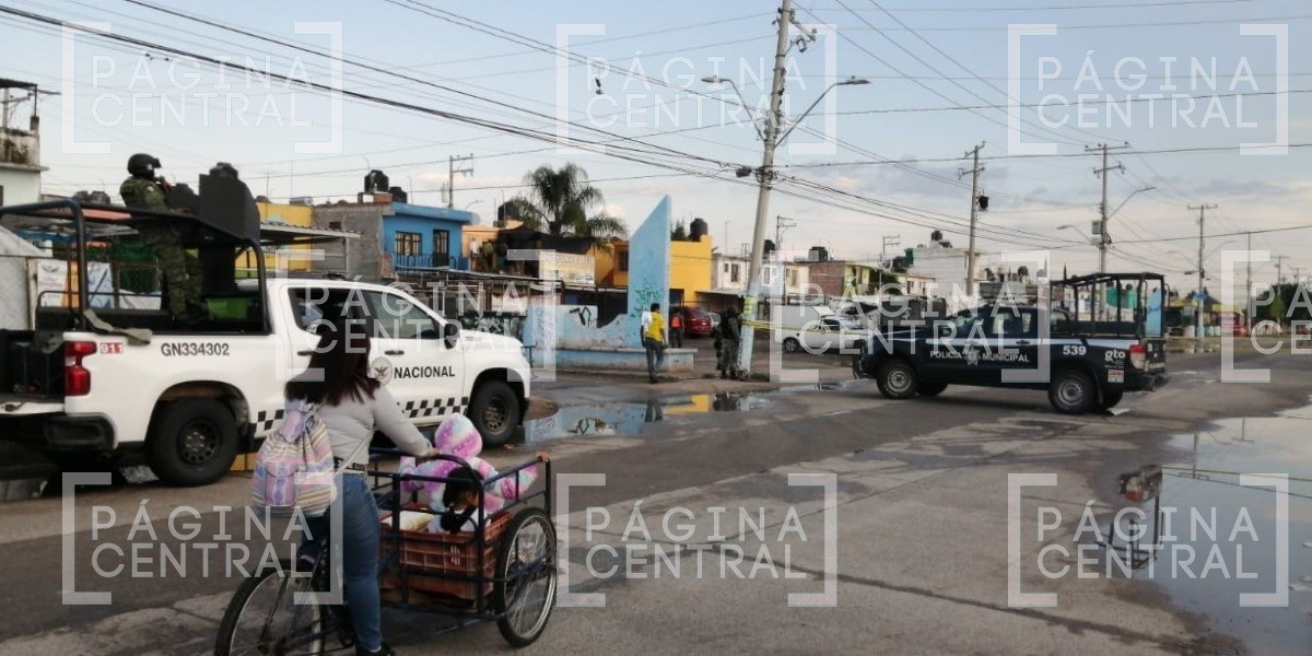 Balean a joven en Parques de la Noria