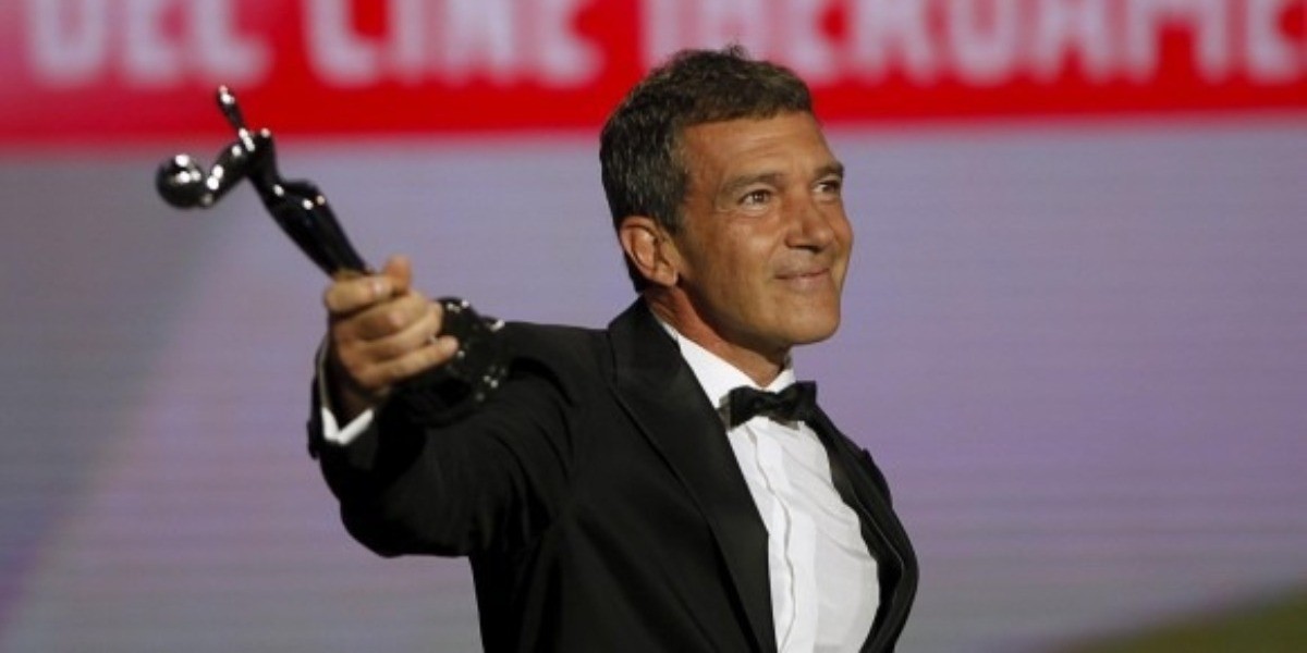 Antonio Banderas recibe su cumpleaños 60 con positivo a COVID-19