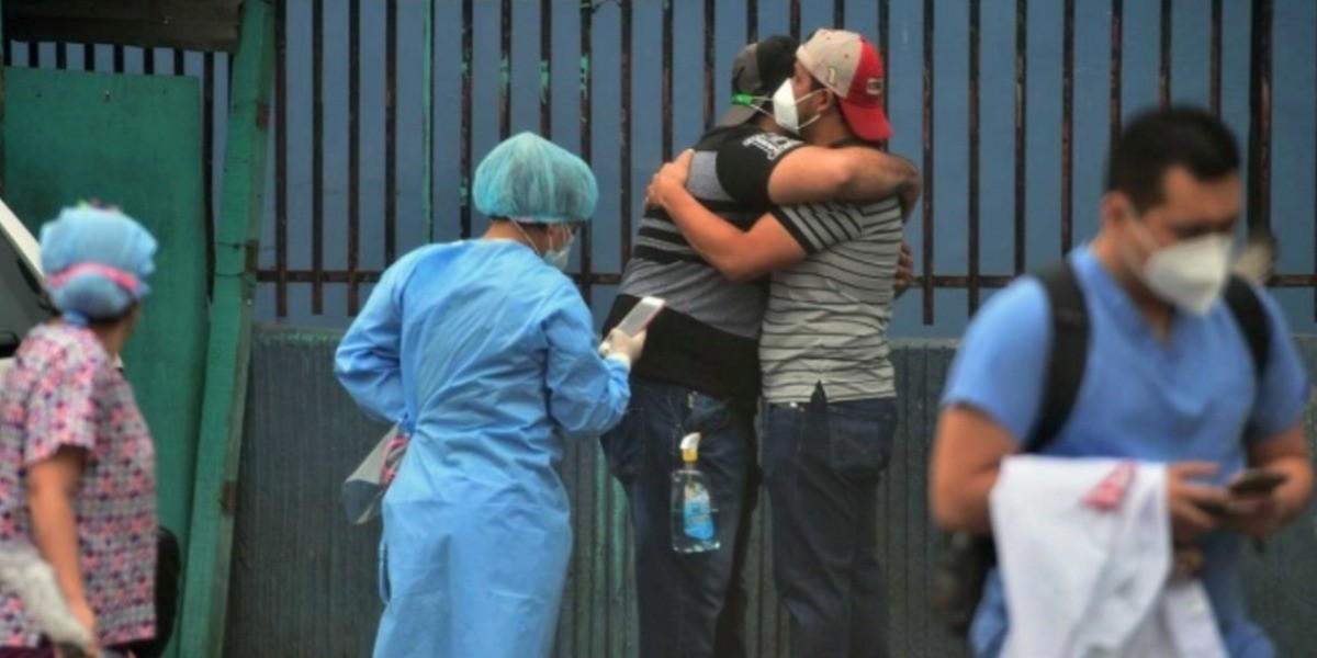 Suman 22 millones de contagios y 788 mil fallecidos por COVID-19