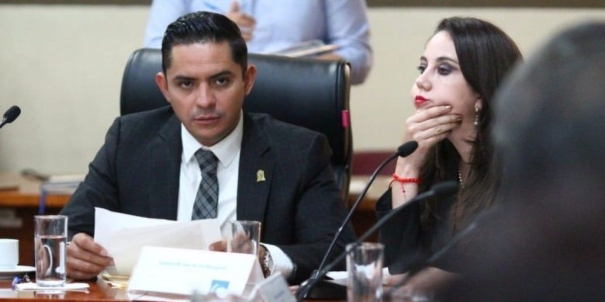 Cuestiona regidor preparación de policías desde la Academia