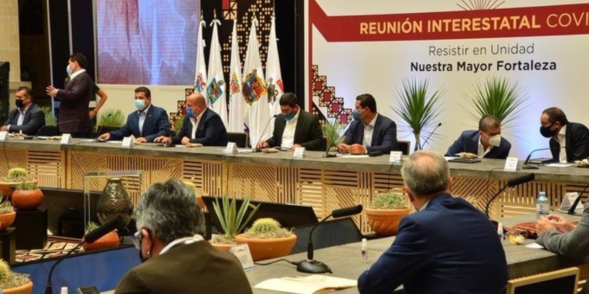 Respaldan empresarios salida de Diego Sinhue de la Conago