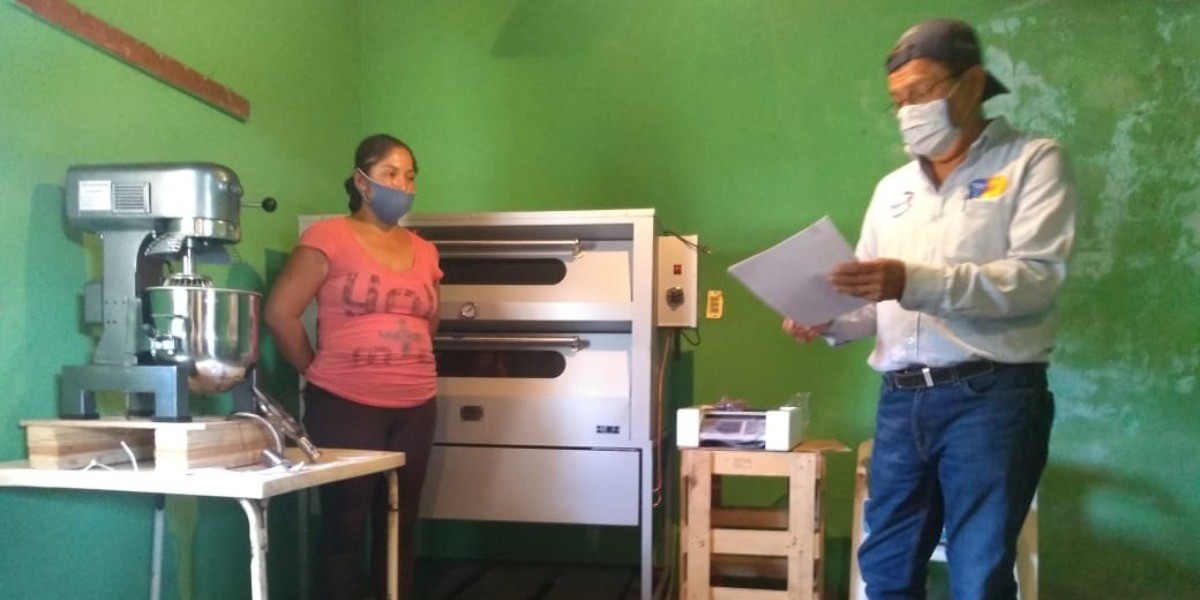 Gestionan apoyos para habitantes de comunidades rurales