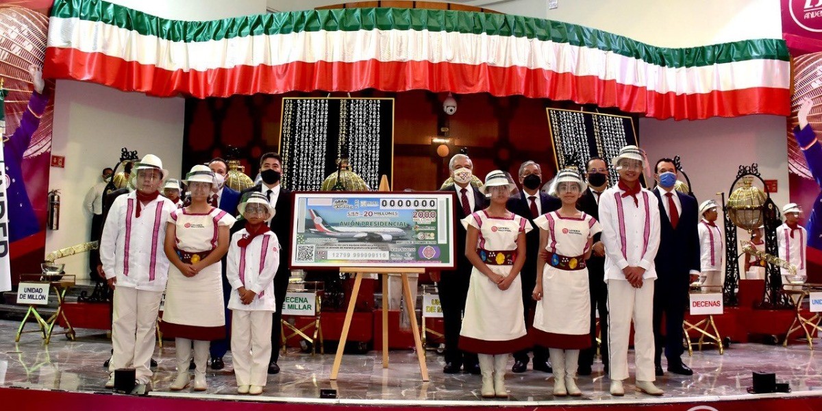 Cae en Guanajuato un premio de la rifa del avión presidencial