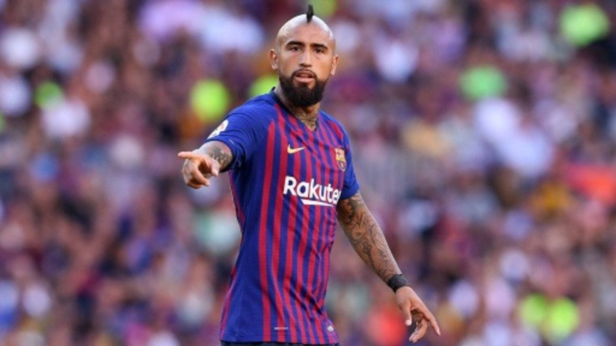 Vidal llegó a Milán para ser oficializado con el Inter