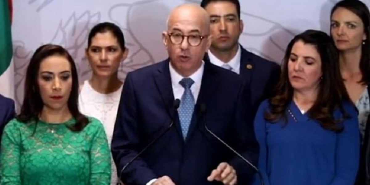 Busca AMLO desmantelar a México para invertir en ‘ocurrencias’, asegura PAN