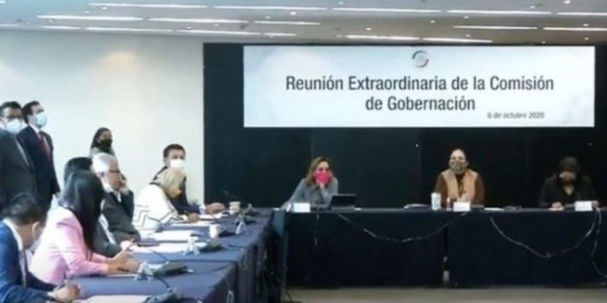 Avala Comisión del Senado consulta para enjuiciar a expresidentes