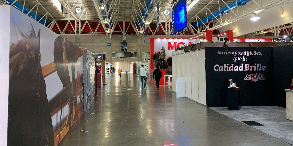 Pese a pandemia, León sigue calzando al mundo