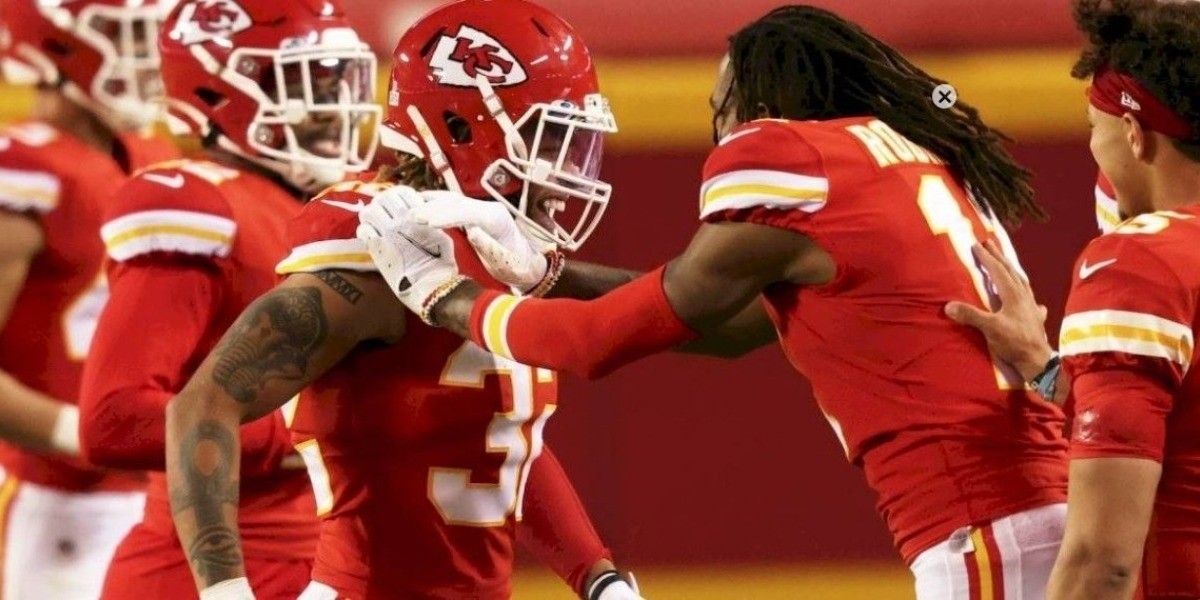 COVID-19 contagia a jugadores de Chiefs y Bears