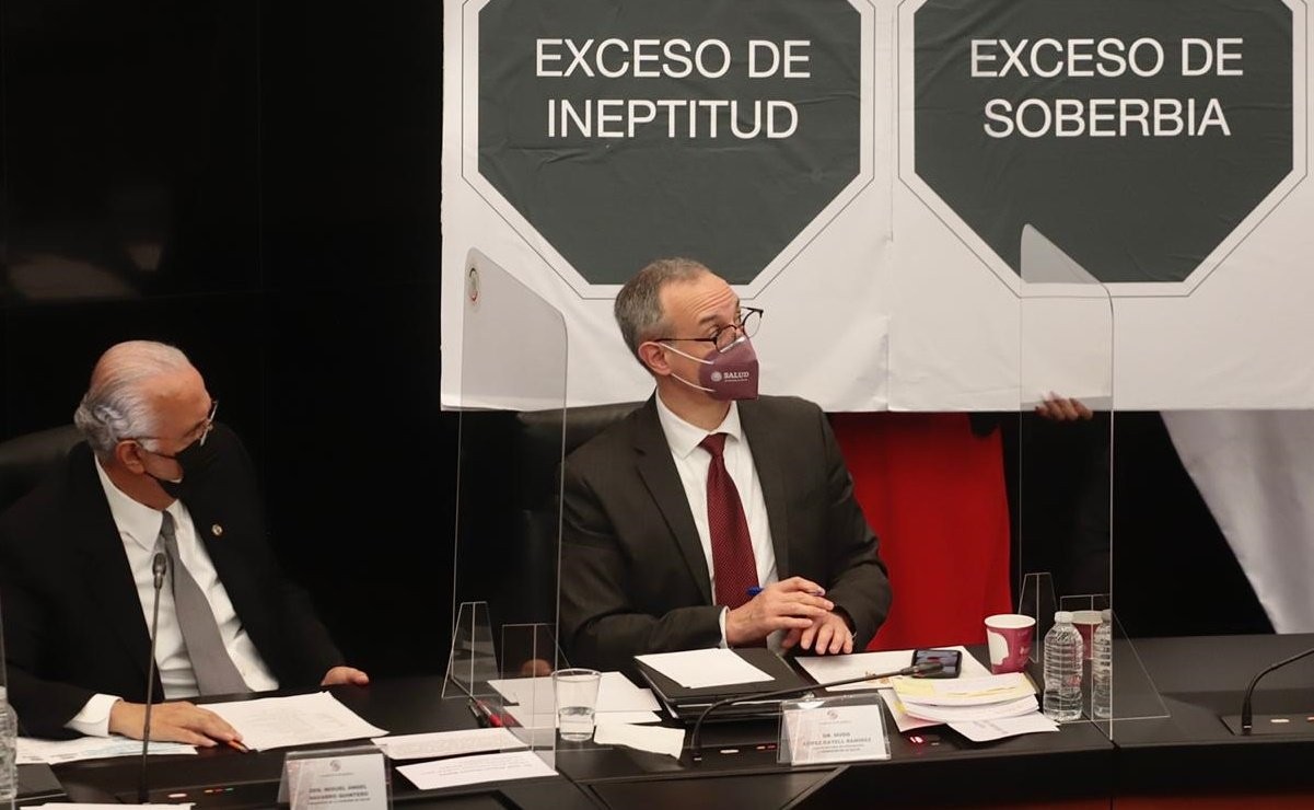 Lilly Tellez interrumpe plática de López-Gatell en el Senado