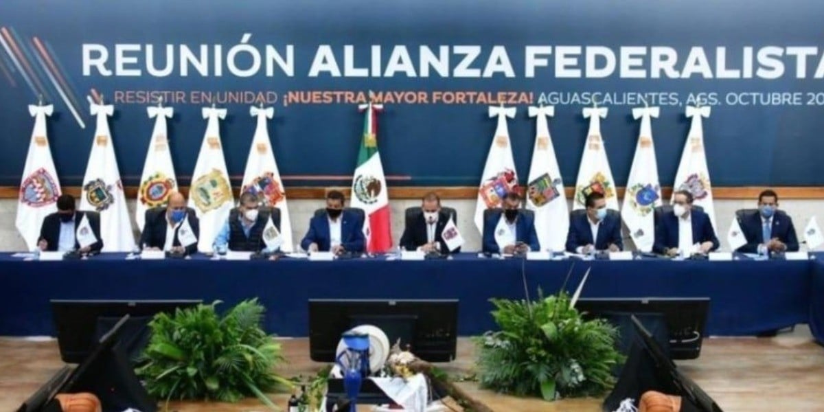 Alianza Federalista promoverá 'amparos masivos' contra desaparición de fideicomisos