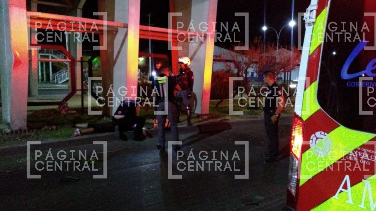 Fallece policía municipal al derrapar su moto el libramiento